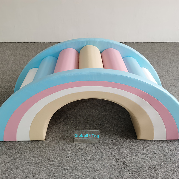 pastelowo-tęczowy-łukowy-wspinacz