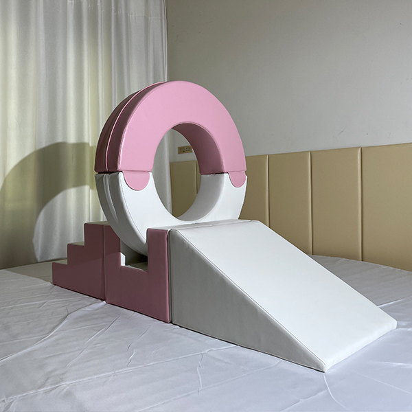 Set di anelli morbidi per l'area giochi dei bambini