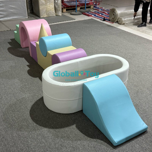 Slide colorato di gioco morbido e set di tunnel per bambini