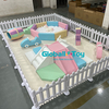 conjunto de brincadeiras infantis com escorregador e piscina de bolinhas