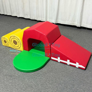 Zachte speeltunnel en glijbaanset voor peuters