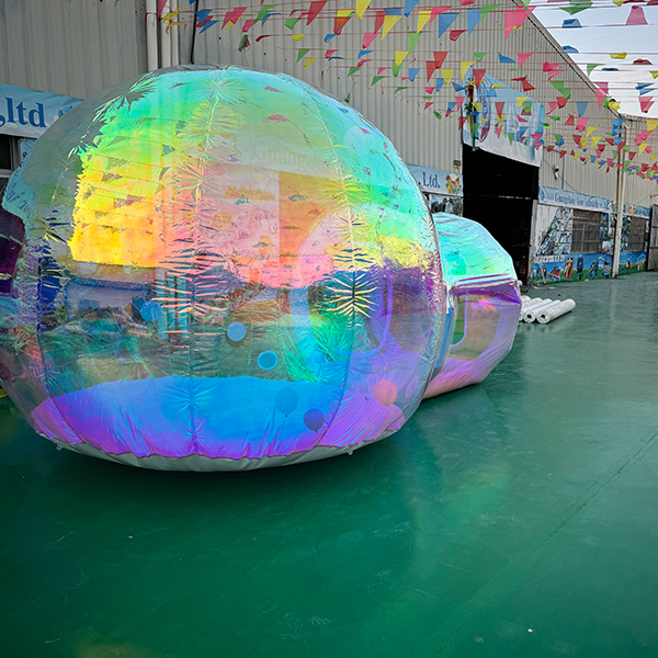 Tente &agrave; bulles gonflable iris&eacute;e pour configuration de jeu souple pour enfants