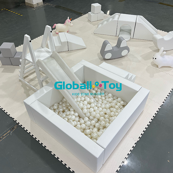 Kommerzielle Softplay-Struktur mit Rutsche