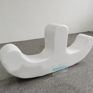 Wit zacht schuim wist rocker voor peuters