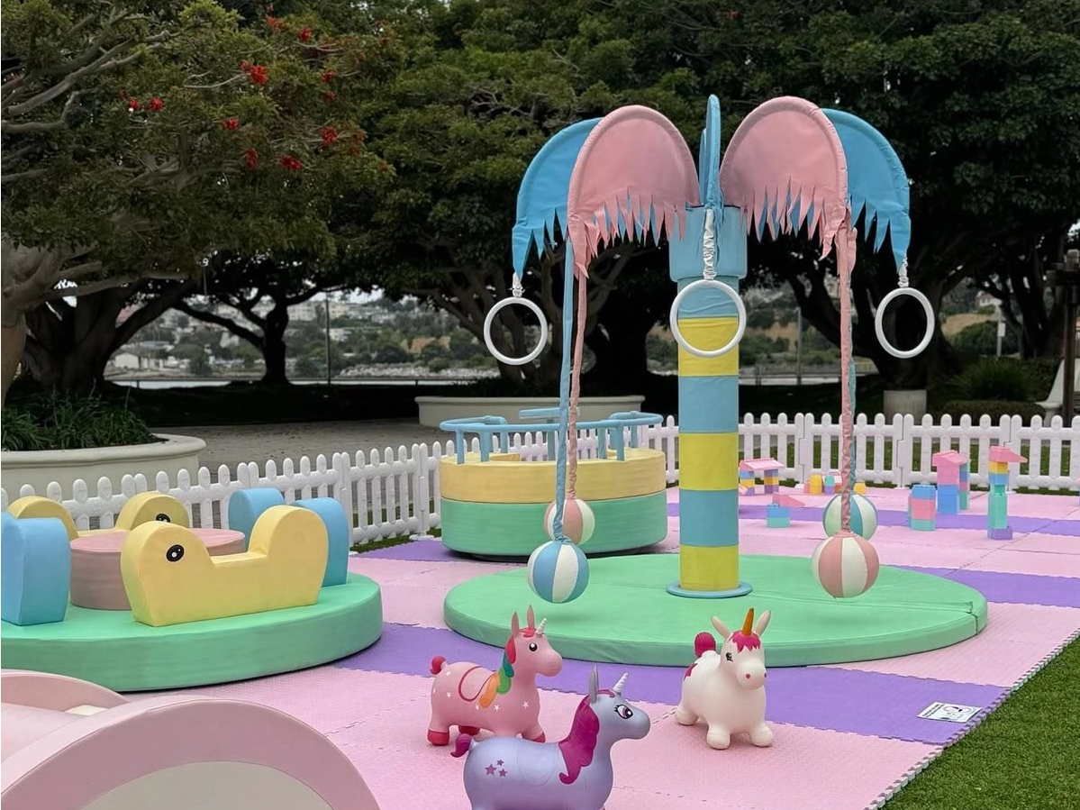 Juego de parque infantil con carrusel y unicornio de juego suave en colores pastel para ni&ntilde;os | Equipos de juego suave para interiores y exteriores de Globalltoy
