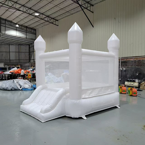 Castelo de salto branco comercial com corredi&ccedil;a para campo de jogos interno