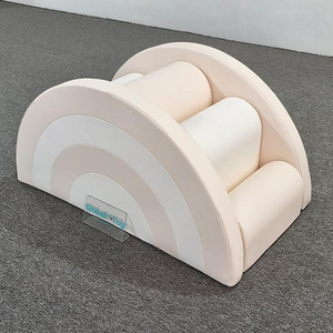 Pagar bundar permainan lembut berwarna putih untuk area bermain balita dalam ruangan