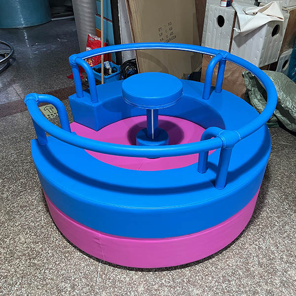 Binnenspeeltuin voor peuters, zachte ronde carrouseluitrusting