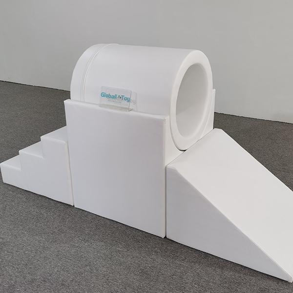 Tunnel- und Rutschenset f&uuml;r Kleinkinder f&uuml;r den Softplay-Bereich im Innenbereich