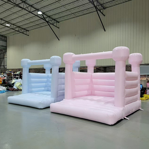 Casa inflável pastel para aluguel de festa infantil
