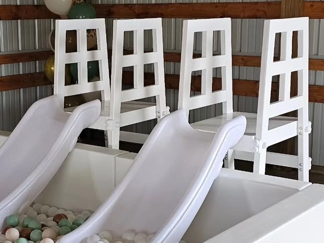 Piscina con palline a doppio scivolo bianca Soft Play per bambini – Attrezzatura commerciale per parchi giochi al coperto