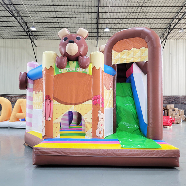Schokoladenhaus-aufblasbare-Spielstruktur-f&uuml;r-Kirmes