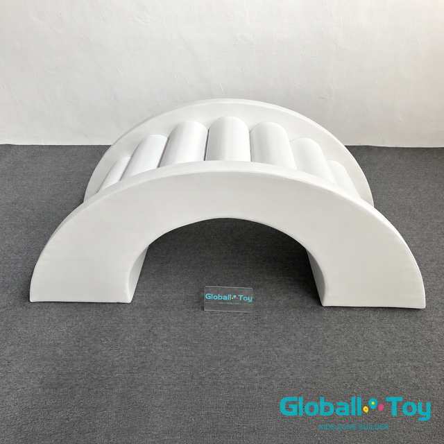 ponte-di-arrampicata-soft-play-wave-con-gradini-rotanti-per-attrezzature-per-parco-giochi-al-coperto-dell'asilo