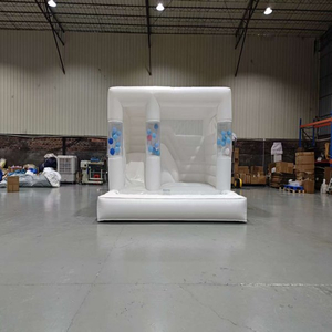 parco giochi coperto-gonfiabile-bianco-scivolo-noleggio-commerciale